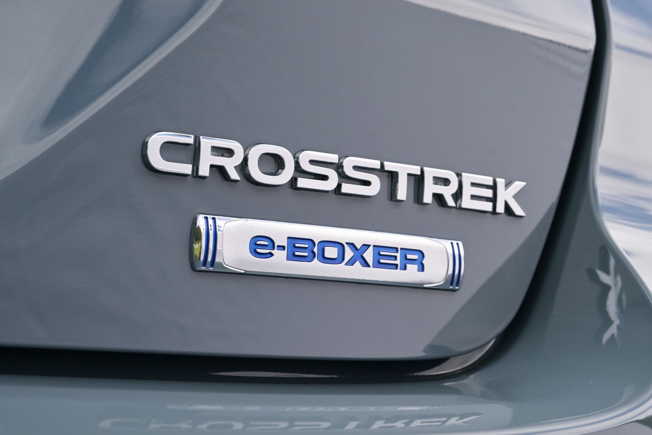 画像 : 3番目の画像 - 【画像8枚】スバル「クロストレック」現行e-BOXERモデル＋WRX - Webモーターマガジン