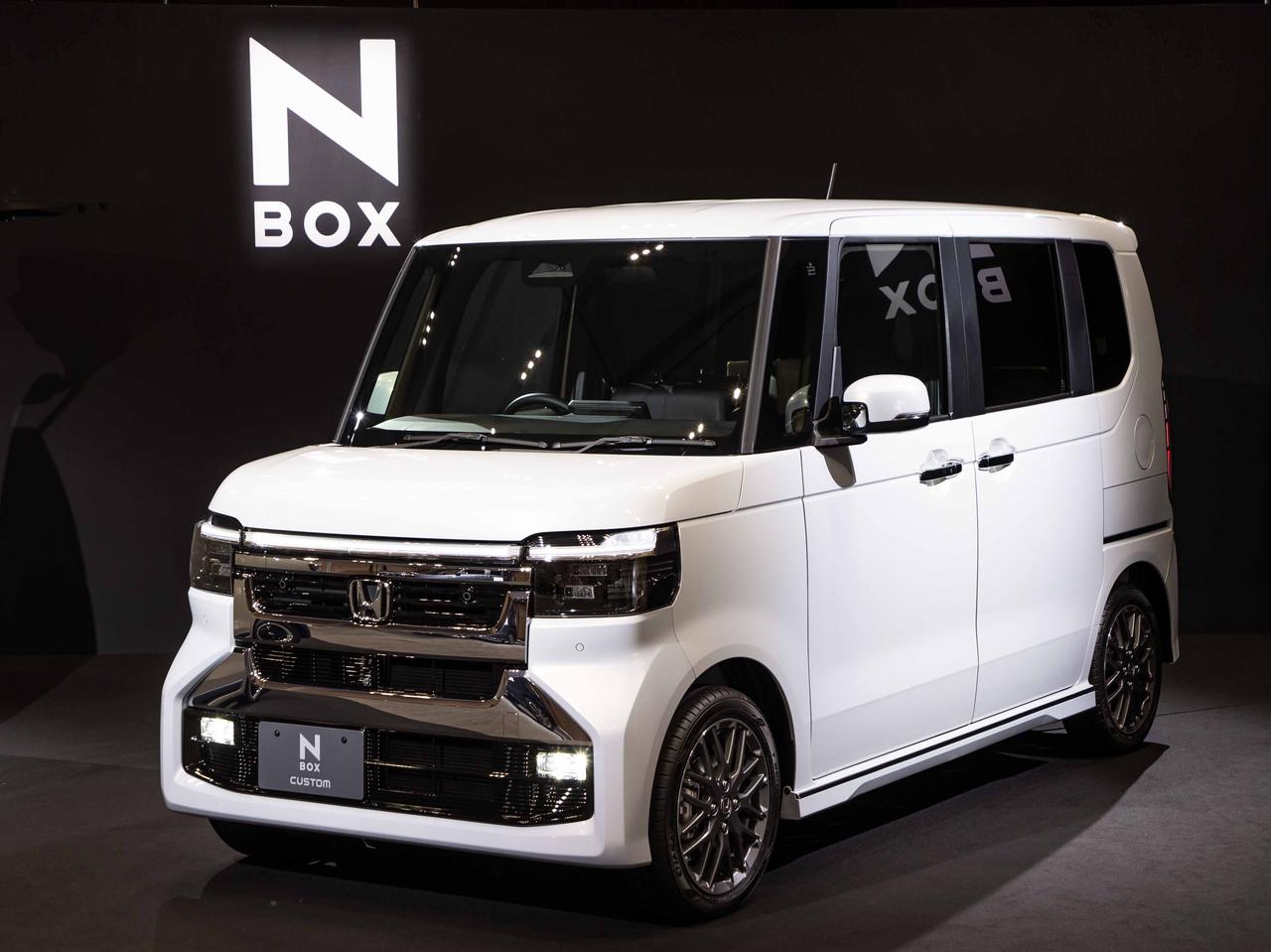 画像: ホンダ N-BOXが「カスタム」をメインにマイナーチェンジ。強いカタマリ感を強調した新デザインに - Webモーターマガジン