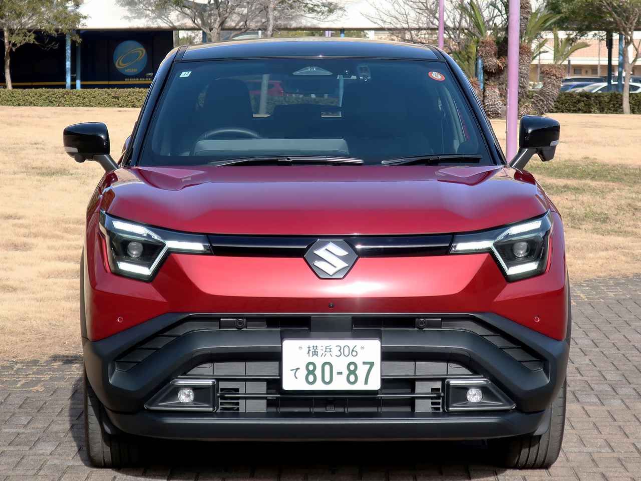 画像: 【写真蔵】スズキのBEV世界戦略車第1弾「eビターラ」は、多角形や多面体構造のエクステリアデザインを採用 - Webモーターマガジン