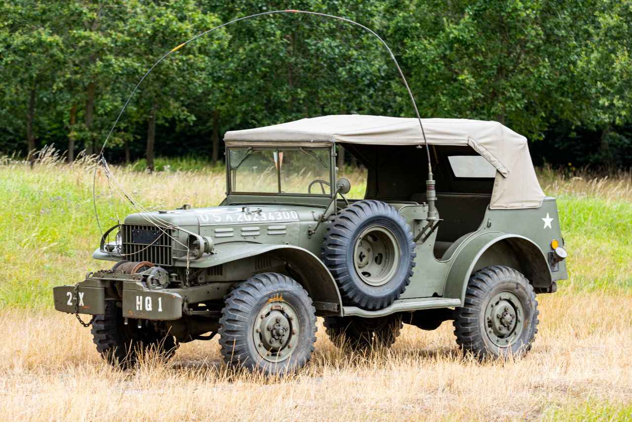 画像: 1942年製ダッジWC3/4コマンドビークルは、総生産台数2万台ほど。ミリタリーマニアの間でも上がりの1台とされているとか。
