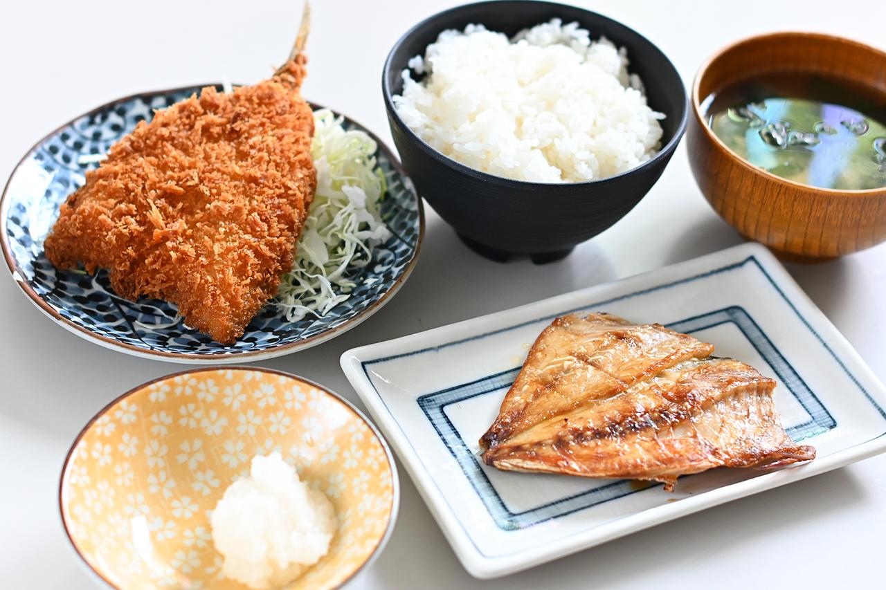 画像 : 1番目の画像 - 東名高速・愛鷹PA（上り）のグルメ - Webモーターマガジン