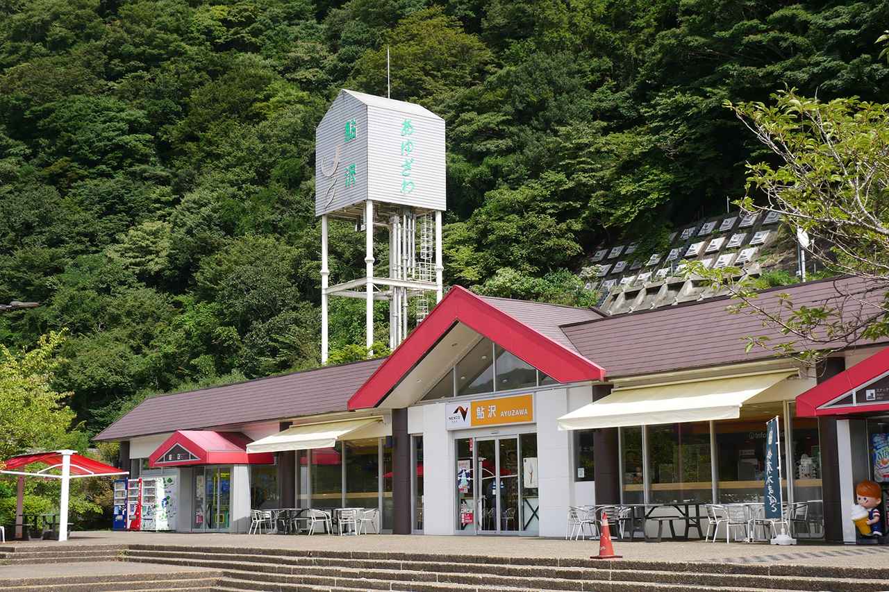 画像: 東名高速の足柄SA(上り)と秦野中井ICの間にあるのが、鮎沢PA(上り)だ。この先は、中井PA(上り)となる。