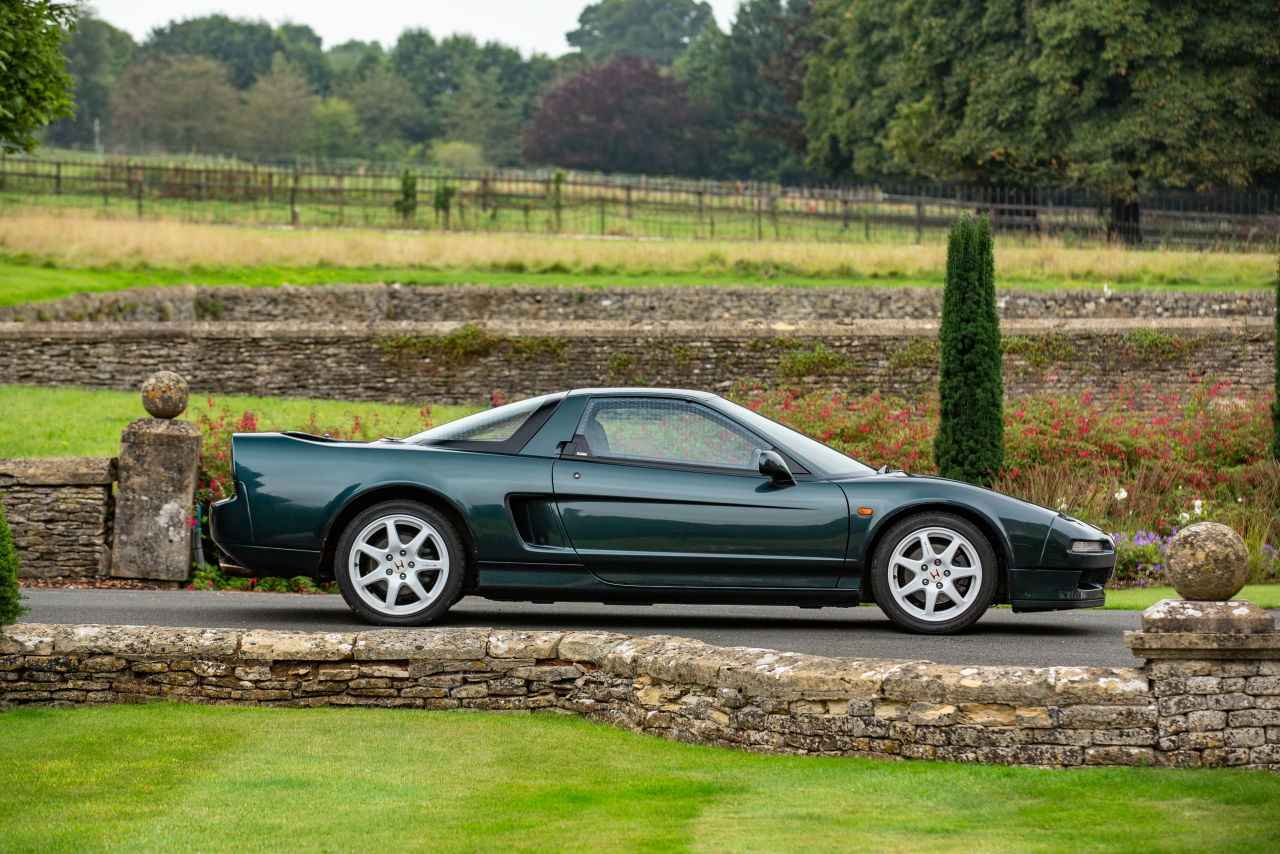 画像1: 「エンジニアの独りよがり」って言ってたよね?! ホンダ「NSX type R」がイギリスでの評価を180度変えた理由