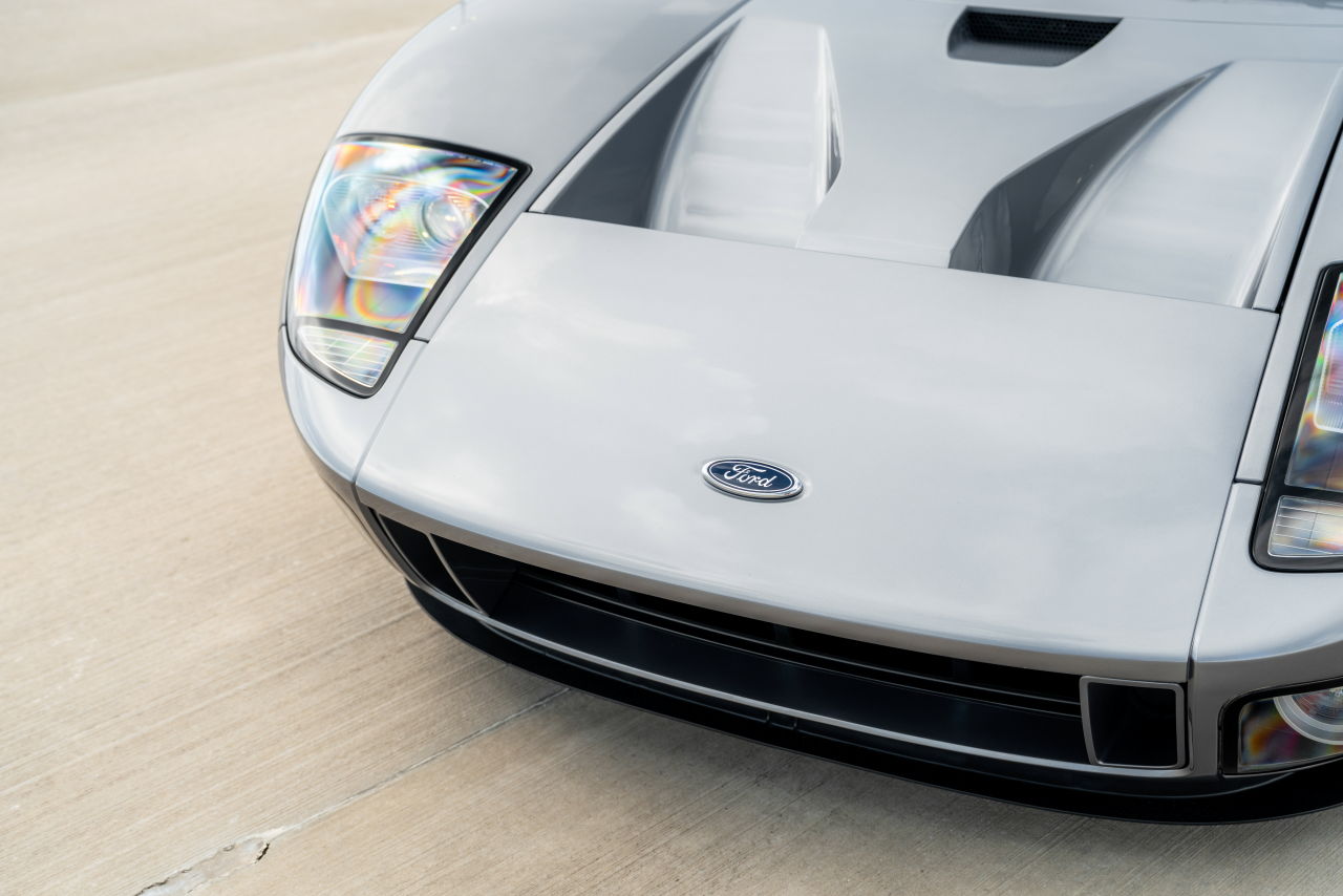 画像 : 7番目の画像 - 【画像13枚】車高44.3インチの「フォードGT」 - Webモーターマガジン