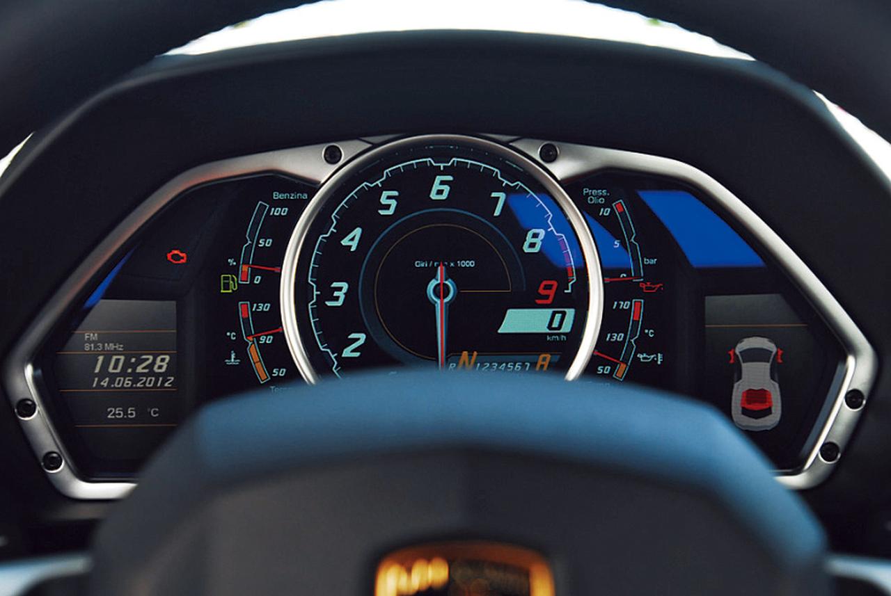 画像 : 4番目の画像 - ランボルギーニ アヴェンタドール LP700-4 - Webモーターマガジン
