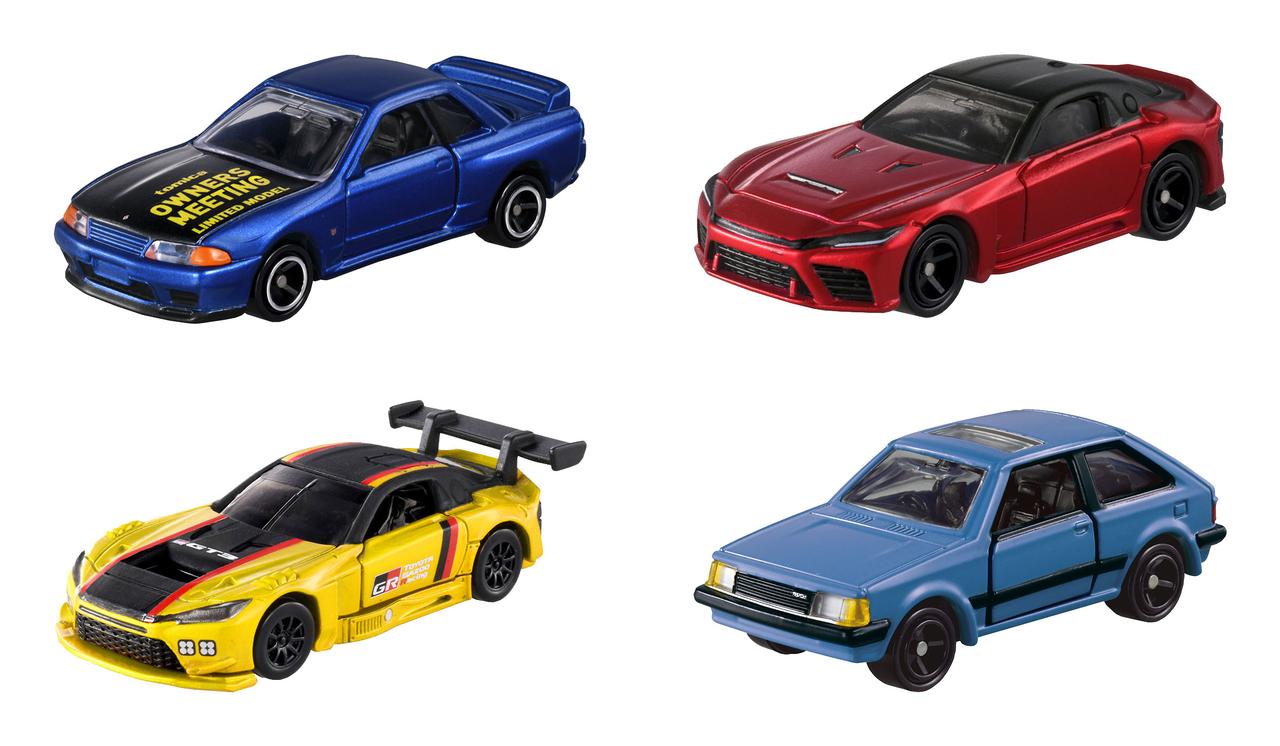 画像: トミカイベントの目玉のひとつ、物販コーナーももちろん展開される。現時点では「TOMICA OWNERS MEETING」リミテッドモデルとなる「日産 スカイライン GT-R(BNR32)」(左上)、アジアイベントオリジナルモデルの「GR GT ASIA EVENT Ver.」(右上)、「TOMICA OWNERS MEETING」初登場商品の「トミカプレミアムRacing GR GT3(EVENT SELECTION)」(左下)、「TOMICA REBORN マツダ ファミリア 1500XG (EVENT SELECTION))」の発売が発表されている。 © TOMY