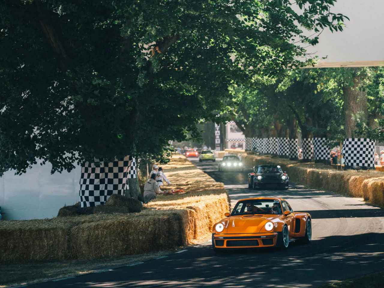 画像 : 12番目の画像 - 【画像14枚】ポルシェ911を再解釈したシンガー「DLSターボ」 - Webモーターマガジン