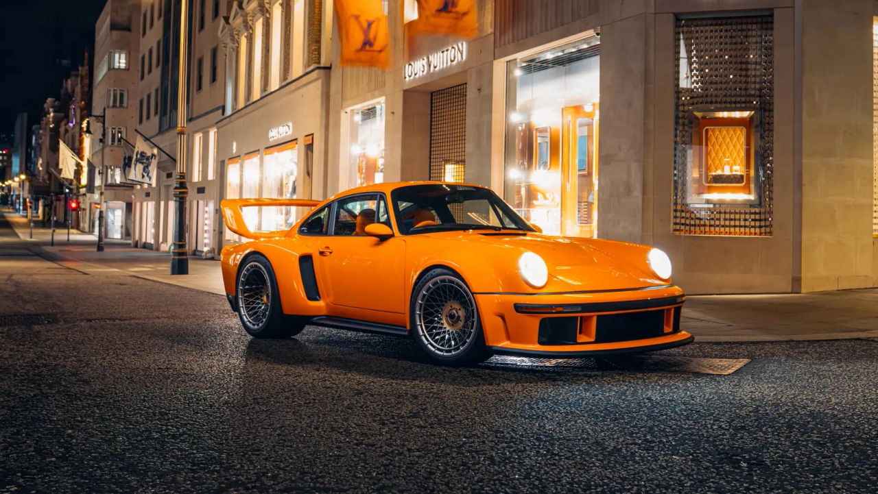 画像: 見た目はポルシェ911に似ていながら、構造やパフォーマンスはもはや異次元。このファイヤーフライは2025年に新車価格3億とも5億ともいわれました。