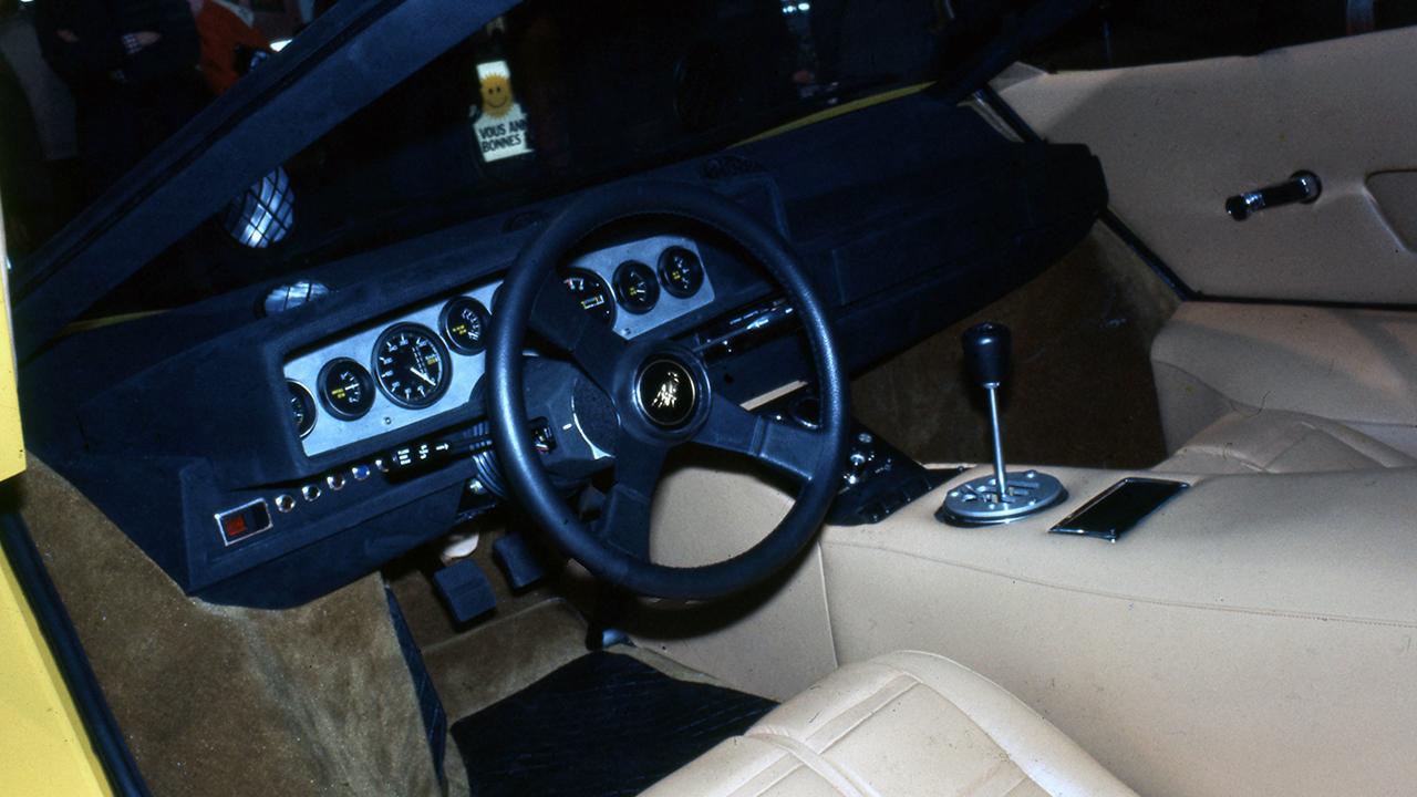 画像 : 4番目の画像 - ランボルギーニカウンタックLP400【スーパーカーインプレッションズ】 - Webモーターマガジン