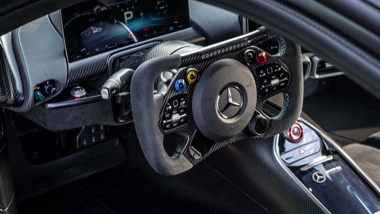 画像: 「こんなの作っちゃダメだろ…」メルセデスF1のパワーユニットを公道“も”走れるようにした「AMG ONE」エンジニアの狂気 - Webモーターマガジン