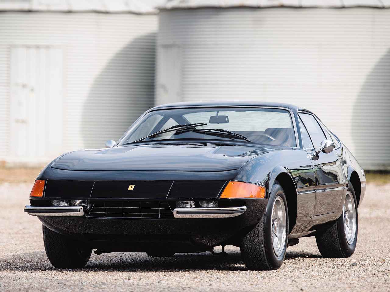 画像: フェラーリ 365GTB/4 デイトナは、旧世代FRフェラーリの最後を飾った【スーパーカークロニクル・完全版/006】 - Webモーターマガジン