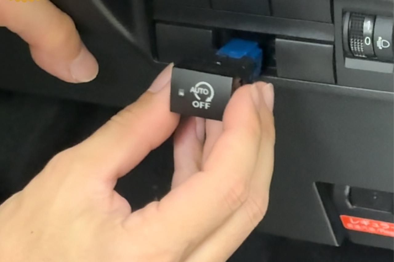 画像1: 純正スイッチとの交換で装着可能! 取り付け動画も用意