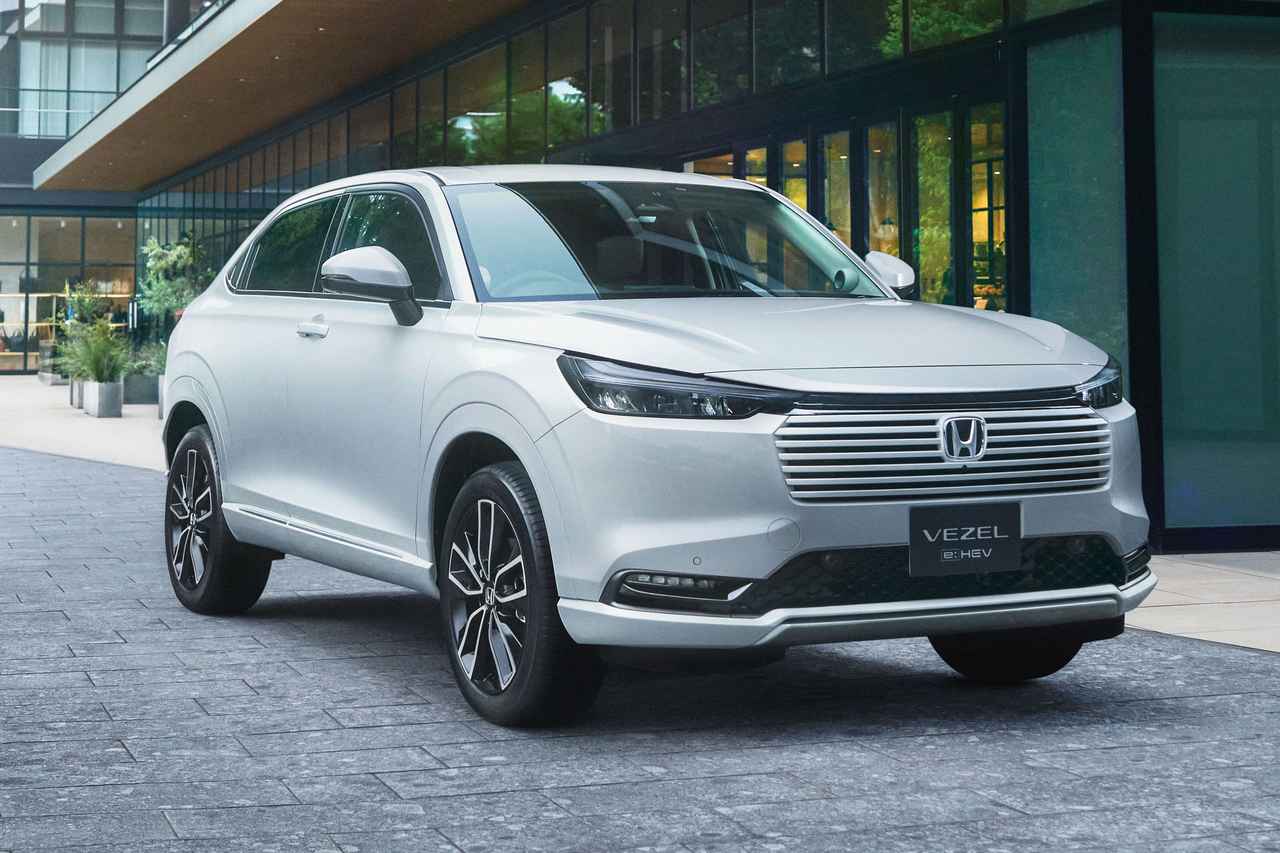 画像: 近年は新車価格の上昇が続いているが、ヴェゼルは主力となる中核グレードの価格上昇が巧みに抑えられている。競合モデルと比較しても価格競争力が高く、これが根強い販売力を支える理由の一つとなっている。