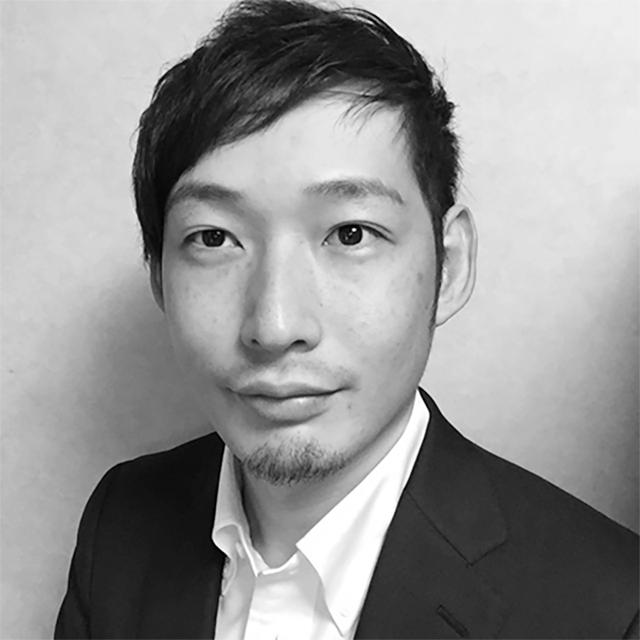 画像: 村尾 大介 氏 グランドデザイン株式会社 執行役員 プラットフォーム戦略室長 プラットフォームディレクター 武蔵工業大学卒業後、凸版印刷株式会社に入社。電子オリコミShufoo!のメディア化戦略を立案・実行し、国内最大級の実店舗送客メディアに育成。グランドデザイン参画後も、一貫して「生活者と店舗・ブランドをつなぐ」プラットフォーム開発に従事。「オウンド・SNSを含めたデジタル接点」と「店頭・折込・TVなどのリアル接点」を相互に循環させて売上拡大とブランディングを実現する統合的コミュニケーションデザインを得意としている。デジタルシフトによる変革に挑戦するリテーラーの戦略パートナーを務め、実店舗の資産である「人間(お客さま・スタッフ)」と「テクノロジー」の化学反応で「ショッピングのワクワク・トキメキ総量」を高めるメソッドを追求している。