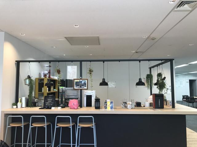 画像2: アイスコーヒーが40円で飲めるカフェテリア