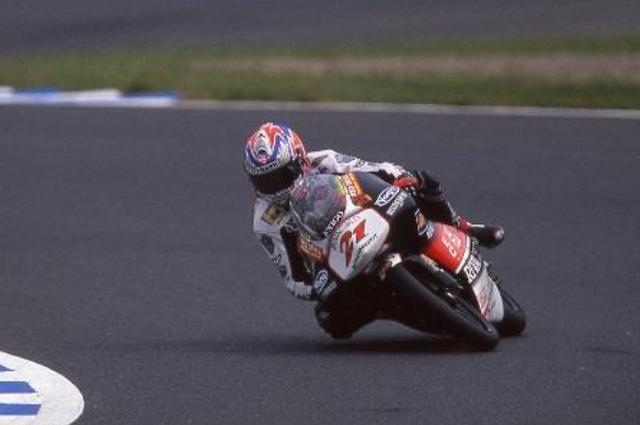 画像: アプリリア RS125(2002年) 【ライダー:アルノー・ヴァンサン】 MotoGP™ 125ccクラス シリーズチャンピオン