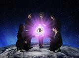 画像: デストロイはるきち (Vo.&Gt.)、ブルマン藤井 (Ba.&Cho.)、ジャンボリー加藤(Dr.&Cho.)、マイケルTHEドリーム (Key.)、ノブリル (Gt.&Cho.)からなる、5ピースロックバンド。 2008年7月より名古屋市内のライブハウスにて活動を開始。Vo.デストロイはるきちの作るグッドメロディーと邦洋新旧の音楽ジャンルを横断した多彩な楽曲展開が持ち味。 メジャーデビューの2015年には、TVアニメ「食戟のソーマ」OP曲や、TVドラマ「無痛-診える眼」の挿入歌を手掛け話題に。 毎年1月には、地元・名古屋でバンド主催の”ミソフェス”も開催している。 misokkasu.com