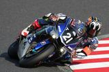 画像: 2016年(第39回大会) FIM世界耐久選手権シリーズ第3戦 "コカ·コーラ ゼロ"鈴鹿8時間耐久ロードレースで連覇を果たしたヤマハYZF-R1。デビュー2年目のYZF-R1は、細部のパーツに至るまで信頼性が向上。鈴鹿8耐ではアレックス・ローズ、中須賀克行、ポル・エスパルガロの3人体制で、218周を走破して連覇。これは2輪シケインが新設されてからの、鈴鹿8耐最多周回数記録となった。 www.suzukacircuit.jp