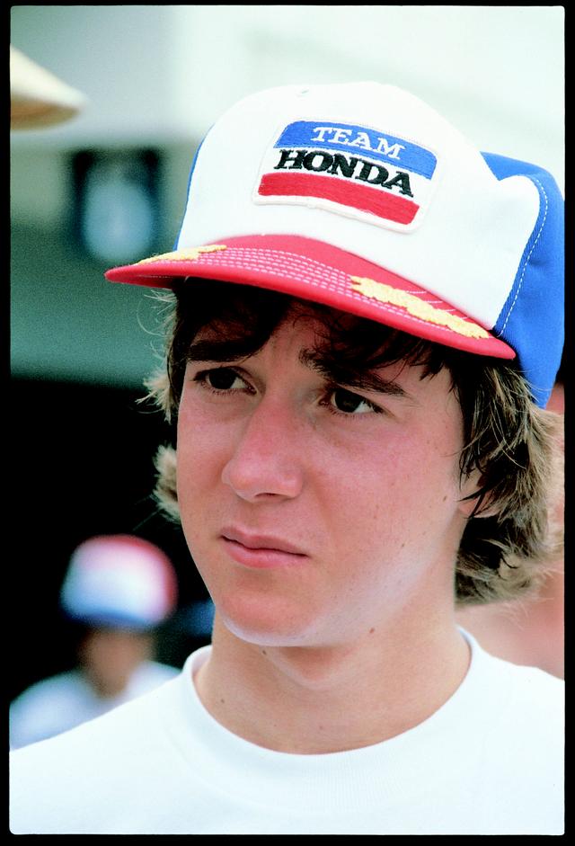 画像: 1980年、鈴鹿8耐初参加したときのフレディ・スペンサー。当時まだ18歳!のヤングライダーでしたが、ファスト・フレディとの呼び名どおりの速さを、すでに様々なカテゴリーで多くの人たちに見せつけていました。 オートバイ/モーターマガジン社