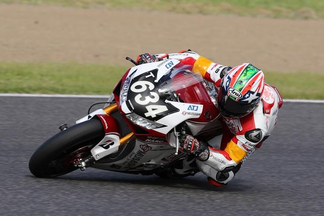 画像: 第2ライダー登録のニッキーは、ホンダCBR1000RRを駆り2'08.479のタイムを予選で記録しています。 www.suzukacircuit.jp