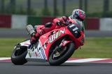 画像: ホンダのエースナンバー11をつけてのぞんだ2002年、見事加藤大治郎はC.エドワーズとともに優勝します。 ©︎鈴鹿サーキット/モビリティランド