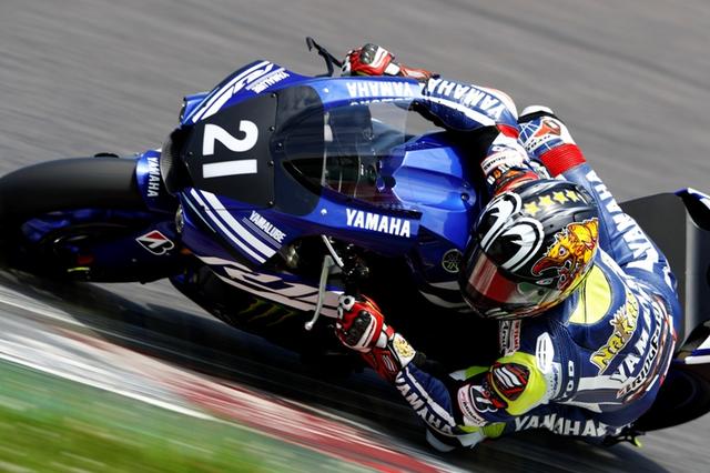 画像: 2016年は218周で優勝したヤマハ・ファクトリー・レーシング・チーム。今年は新記録の219周を視野に、3連覇を狙います! www.suzukacircuit.jp