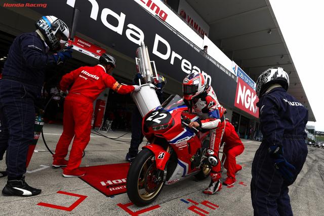 画像: ザクワン・ザイディ、トロイ・ハーフォス、アンディ・イズディハールがライダーをつとめた「Honda Asia-Dream Racing」は、今年の鈴鹿8耐決勝で7位という好成績をおさめました。これからもアシア系ライダーの躍進が、鈴鹿8耐をはじめとするFIM EWCの人気を高めてくれることになるでしょう。 www.honda.co.jp