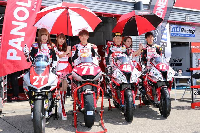 画像: 2018 【TONE RT SYNCEDGE 4413】のライダーとレースクイーン