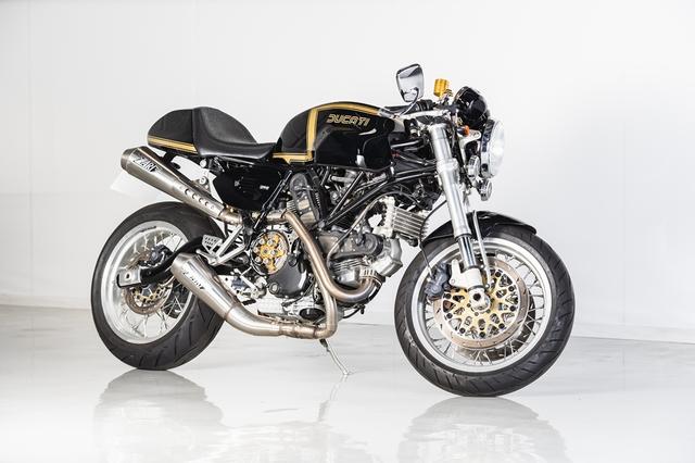 画像: ロットナンバー7:2006 DUCATI Sport 1000 予想落札価格 COMING SOON 当時ドゥカティがラインアップしていた"スポーツクラシック"系のモデル。いろいろカスタムが施されていますね。 bhauction.com