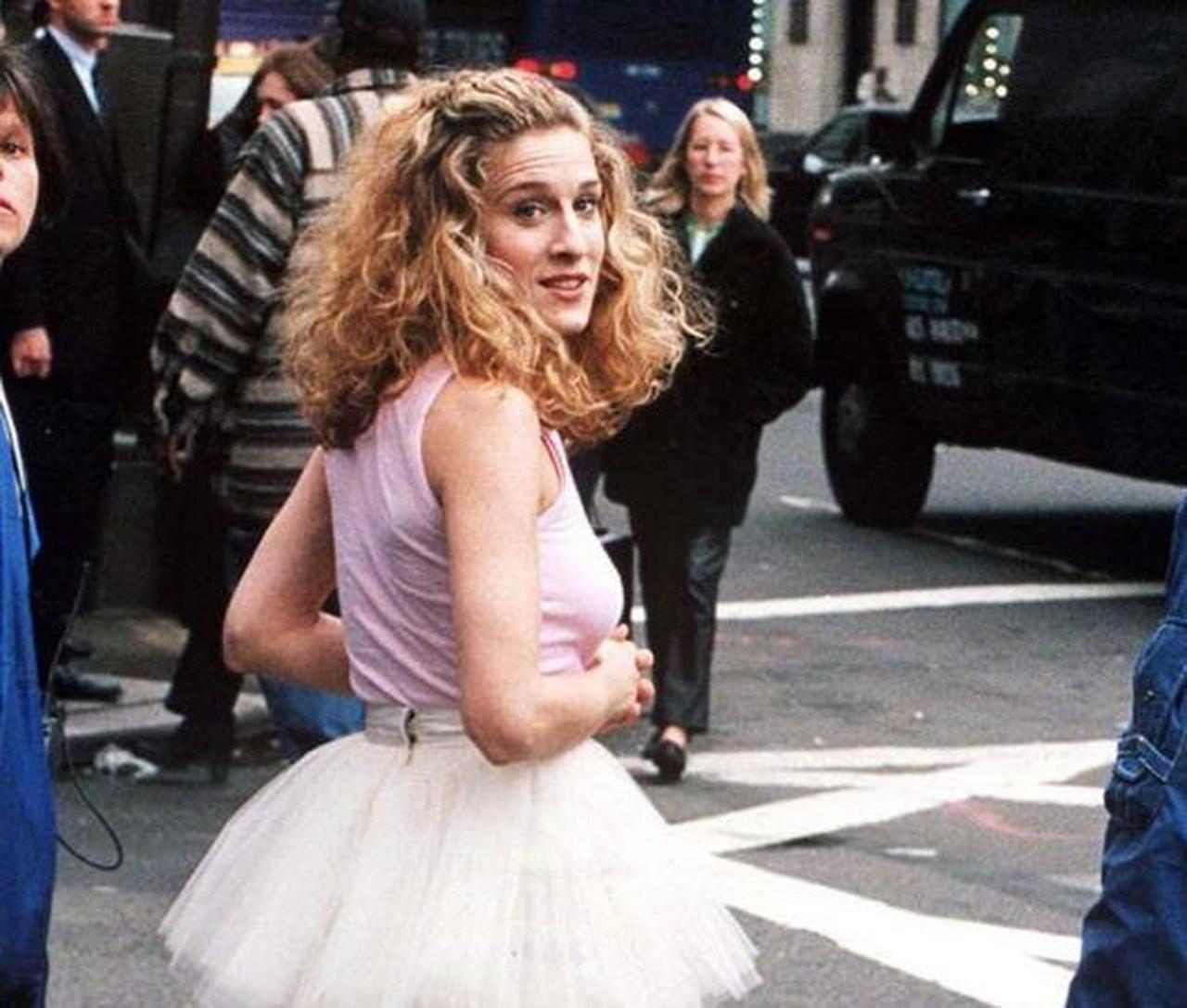 SATC2 キャリー着用ワンショルダードレス SATC』女優サラ・ジェシカ・パーカー監修の「キャリーになれ