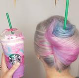 画像: スタバのフラペチーノがトレンドのヘアカラーに