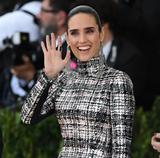 画像5: セレーナもリアーナも!メット・ガラの人気No.1メイクはピンクアイ
