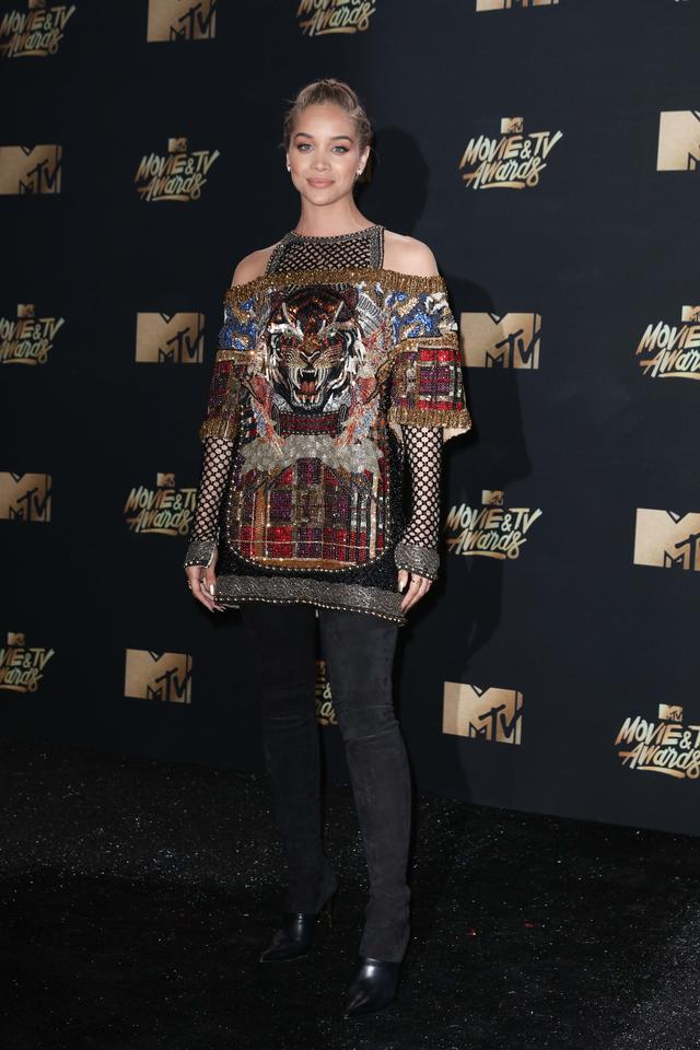 画像8: エマ・ワトソンやカーラ・デルヴィーニュも登場!MTVアワードのドレスを紹介