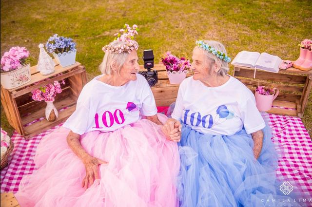 画像: 100歳記念の写真