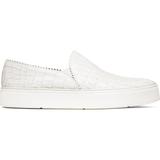 画像: セレーナ着用スリッポン:Stuart Weitzman http://www.stuartweitzman.com/womens-shoes/