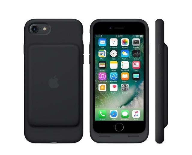 画像: クロエ着用スマホケース:Apple www.apple.com