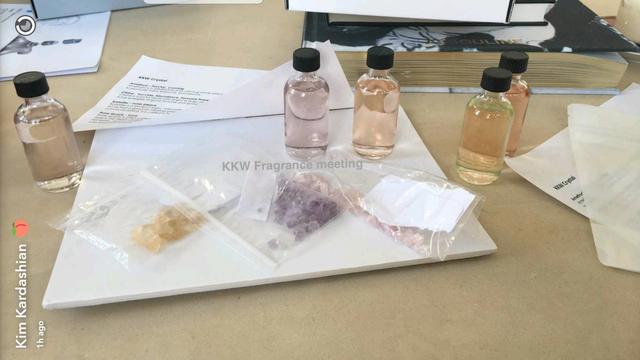 画像1: 本格的にコスメを発売