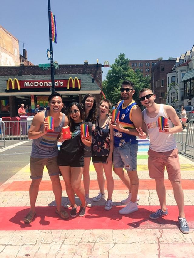 画像2: マクドナルドがあの人気商品を使ってLGBT+コミュニティを支援