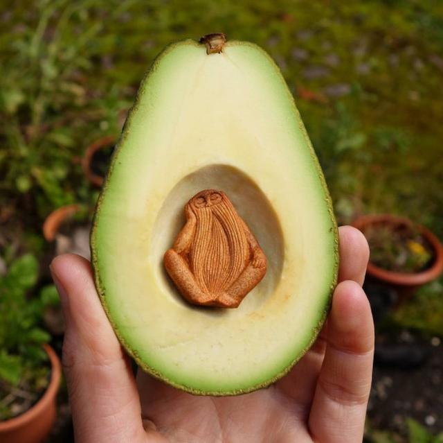 画像: ©avocadostonefaces
