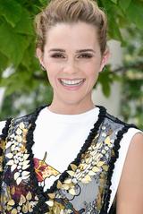 画像3: 『美女と野獣』のエマ・ワトソン、地球に優しい社会派ファッションが美しい!
