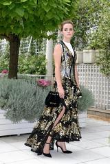 画像2: 『美女と野獣』のエマ・ワトソン、地球に優しい社会派ファッションが美しい!