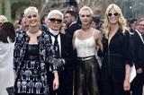 画像3: カーラ・デルヴィーニュ、煌びやかなパンツスタイルがクール!