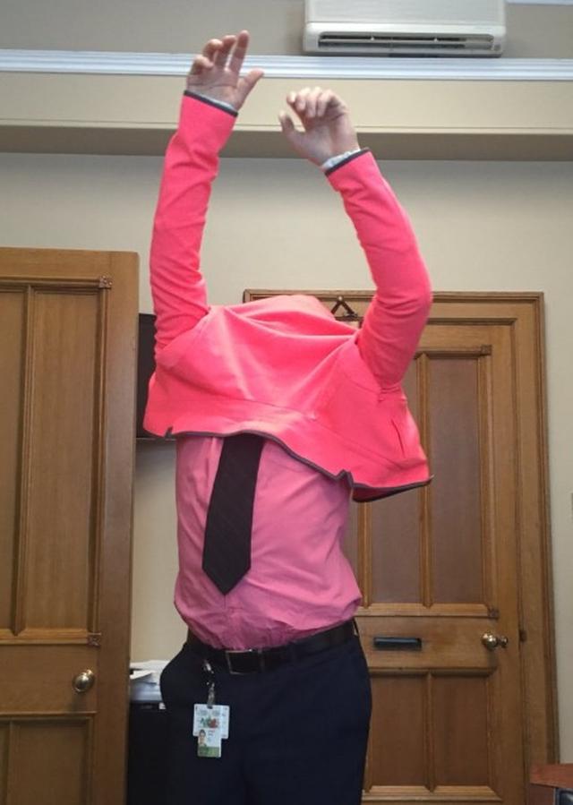 画像6: 応援したくなる愛されキャラ!カナダ首相のアシスタントにネットが夢中