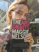 画像: インスタグラムで公開している写真でも、小指によくこの指輪を着けていた。