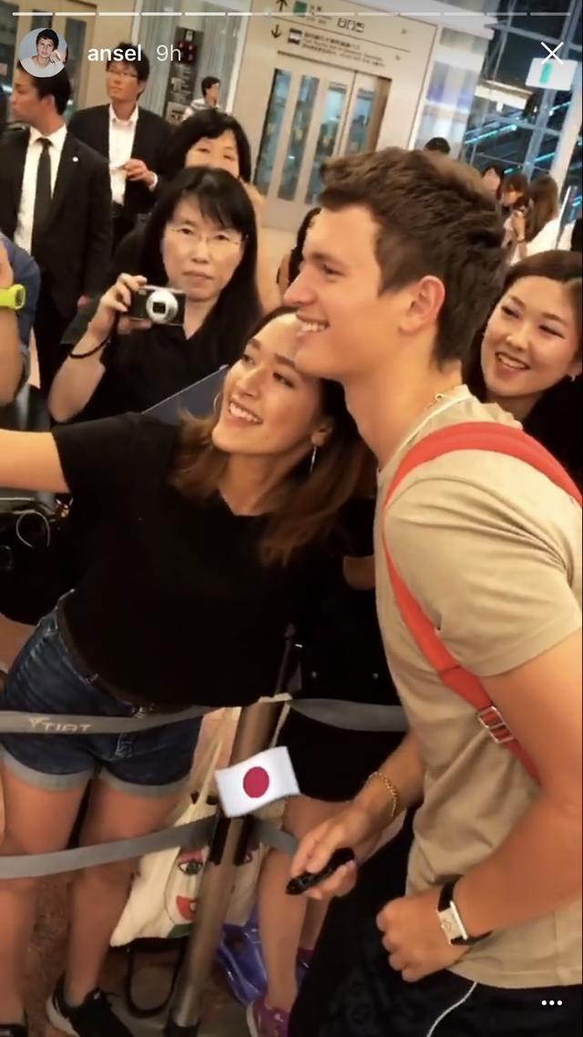 画像2: 人気俳優アンセル・エルゴートが来日!彼女連れでさっそくお寿司を堪能