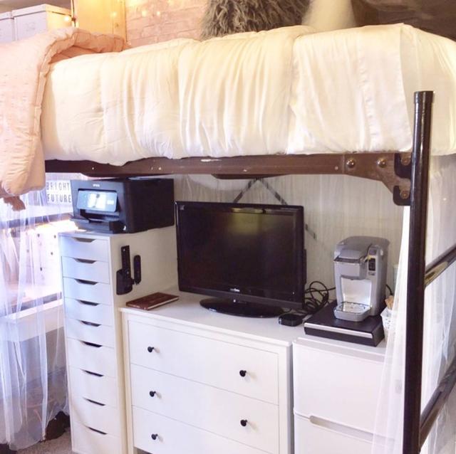 画像6: 全部DIY!寮の部屋を見事にリフォームした部屋が可愛すぎる