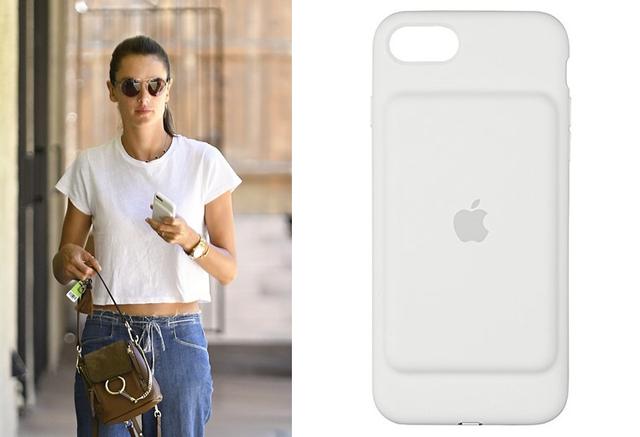 画像: アレッサンドラ・アンブロジオ:Apple
