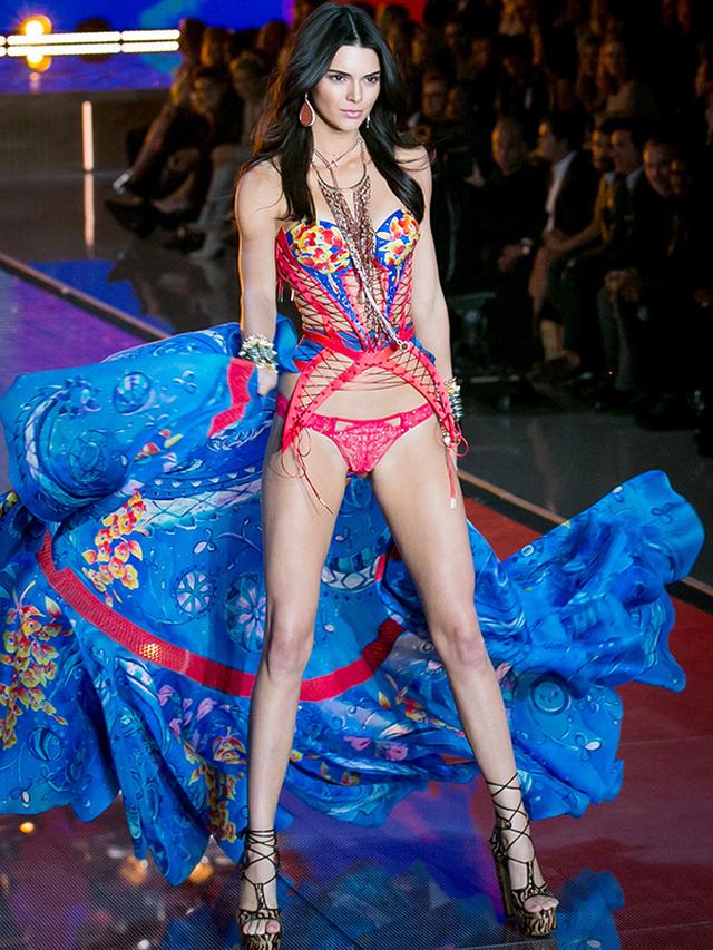 画像: 大手下着ブランド「ヴィクトリアズ・シークレット」のファッションショーにも出演。