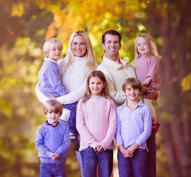 画像: 長男のドナルド・トランプ・ジュニア一家。©Donald Trump Jr. / Instagram