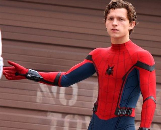 画像: ピーター・パーカー(スパイダーマン)役のトム・ホランド。